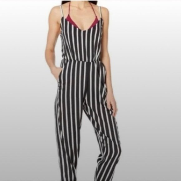 Splendid Pants - SPLENDID black and white stripe traveler jumper NWT size large